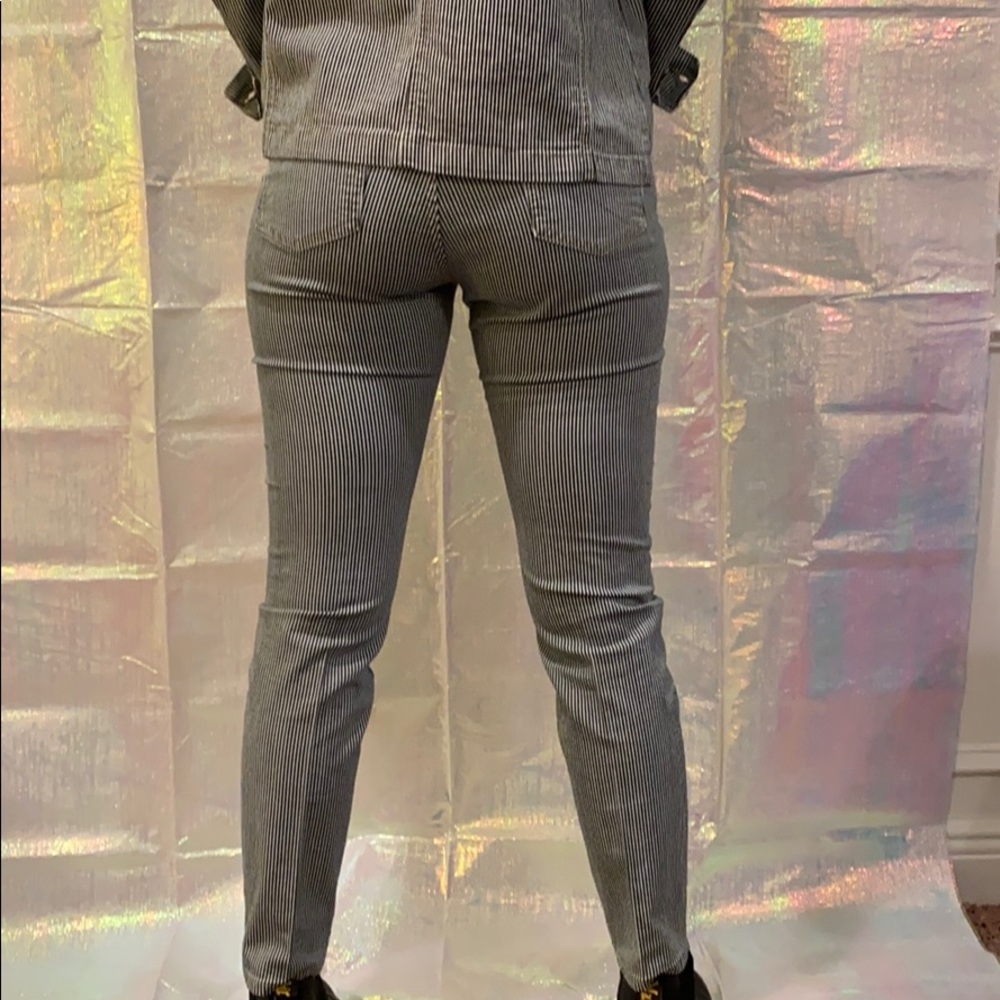 Striped Set - Picture 5 of 5